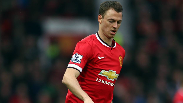 Twitter reacts to Jonny Evans transfer speculation