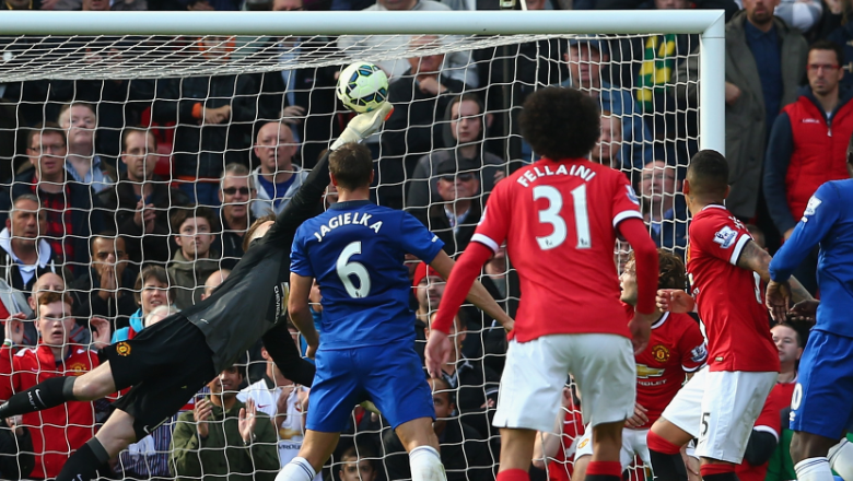 van Gaal opens exit door for De Gea