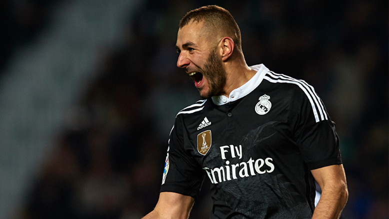 Karim Benzema’s agent holds talks with Manchester United
