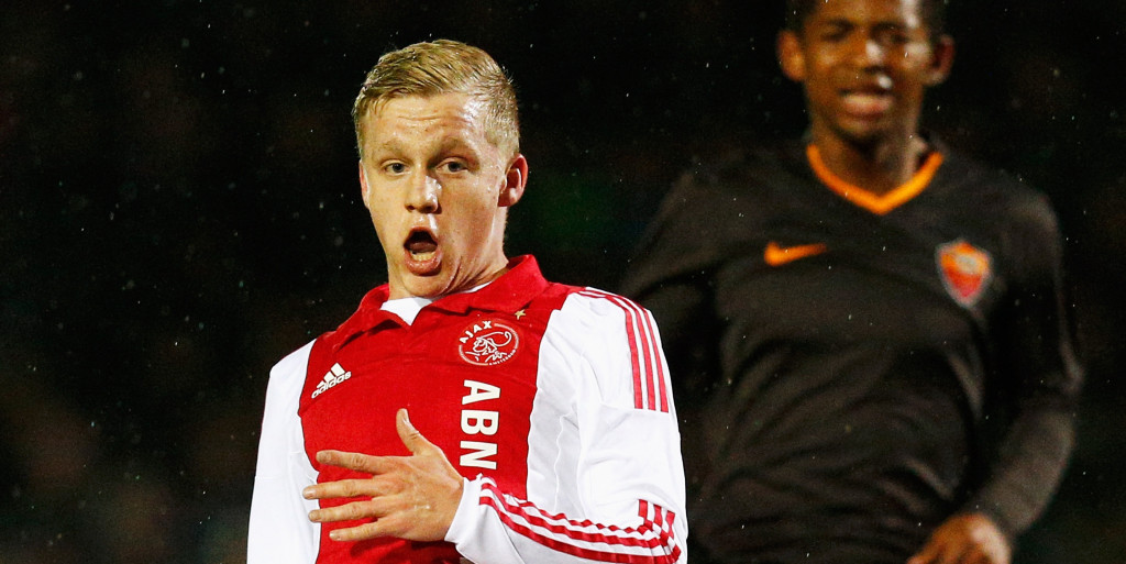 United targeting Ajax midfielder