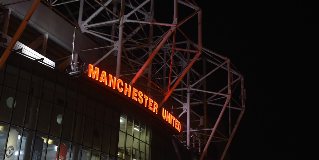 Serbian goalkeeper leaves Manchester United