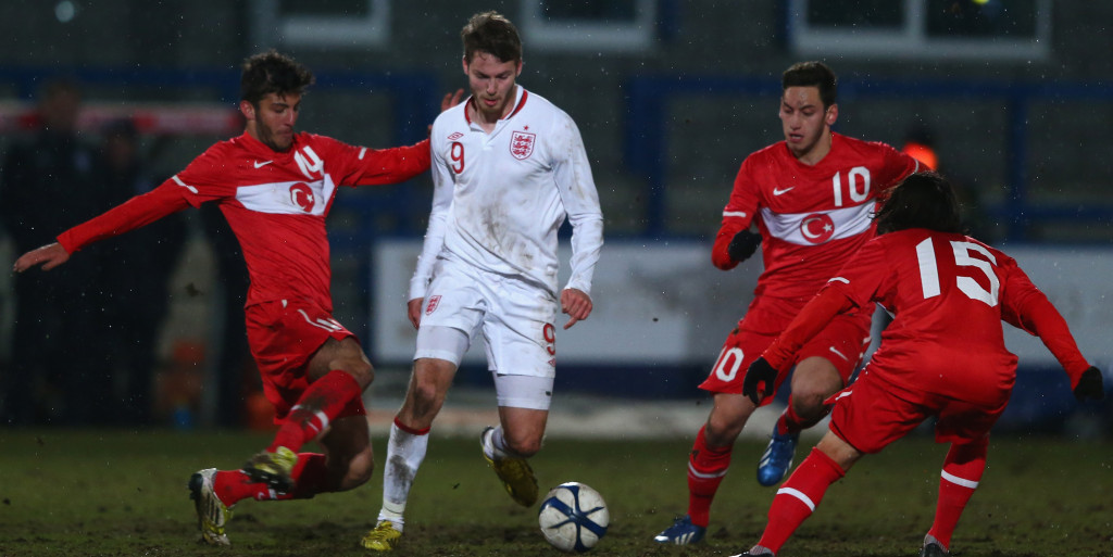 Opinion: Van Gaal should be starting Nick Powell