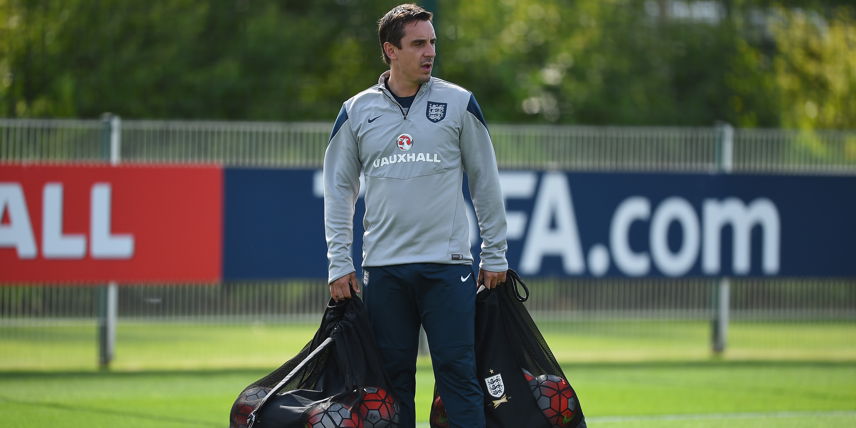 Gary Neville becomes new Valencia manager