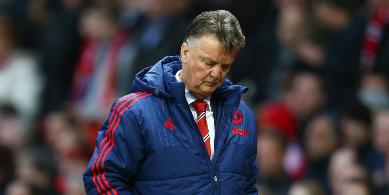 Van Gaal offers to resign as United manager