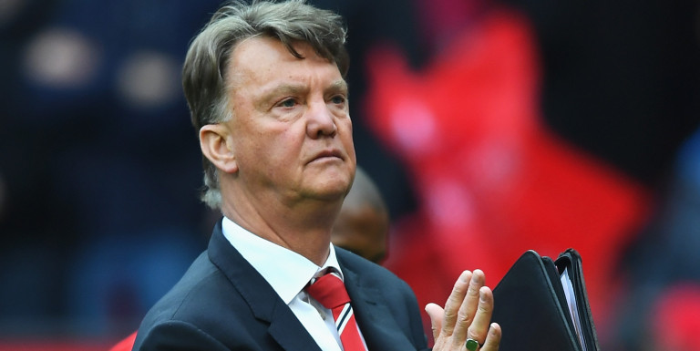 Poll: What should happen with Louis van Gaal?