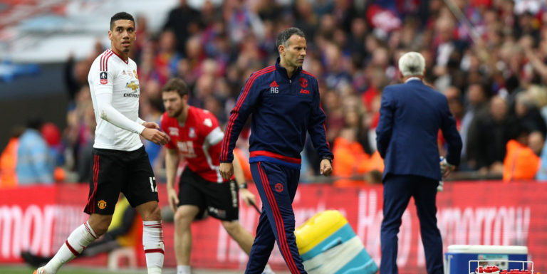 Giggs right to leave United, but deserves better treatment