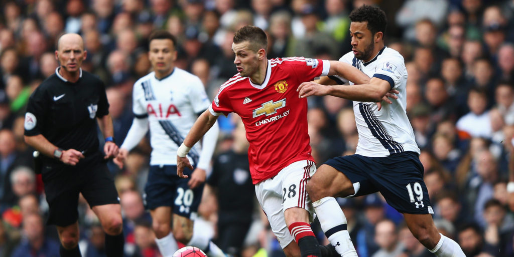 Spurs line up deadline day move for Schneiderlin