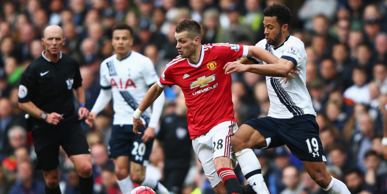 Spurs line up deadline day move for Schneiderlin