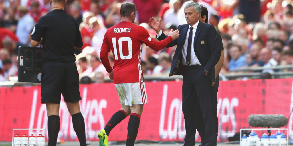 Rooney wants to retire at United
