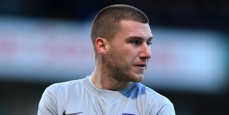 Championship outfit go in for Man Utd goalkeeper