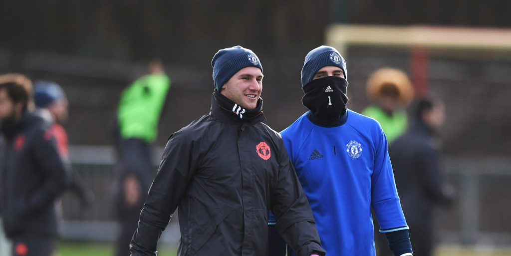 Johnstone joins Villa on loan, Pereira returns from Belenenses
