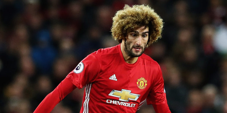 Fellaini extends United contract