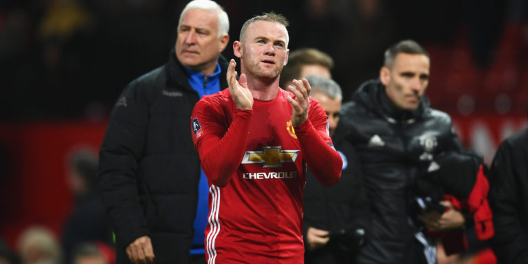 Rooney to stay at Manchester United this season