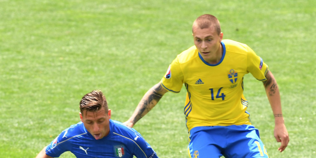 Man United agree to sign Lindelof
