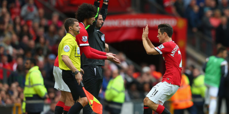Key midfielder stalling on new United contract