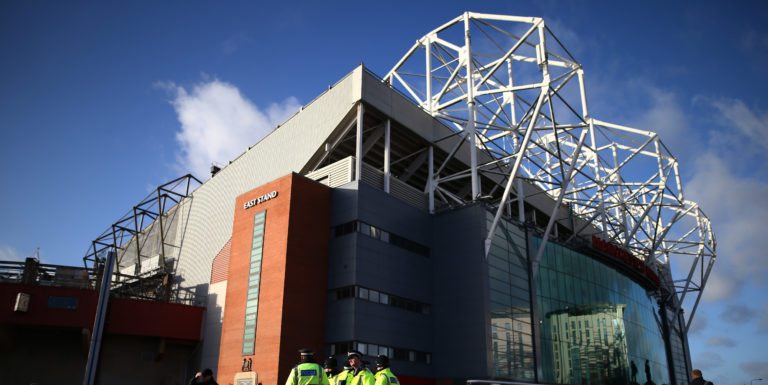 United sign highly-touted Benfica youngster