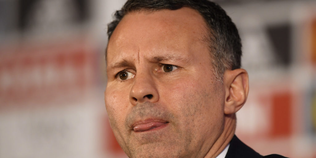 Giggs wants United man to join him for Wales