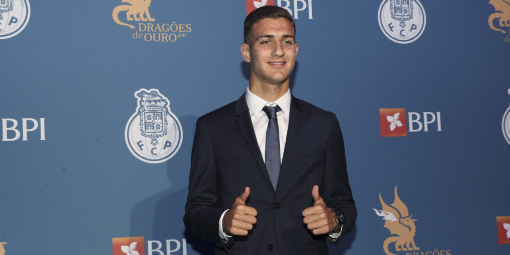 United close in on completing Dalot signing