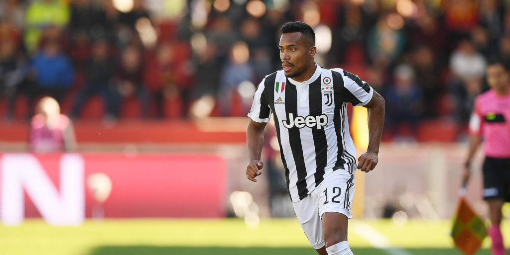 Manchester United prepared to splash €50m on Alex Sandro