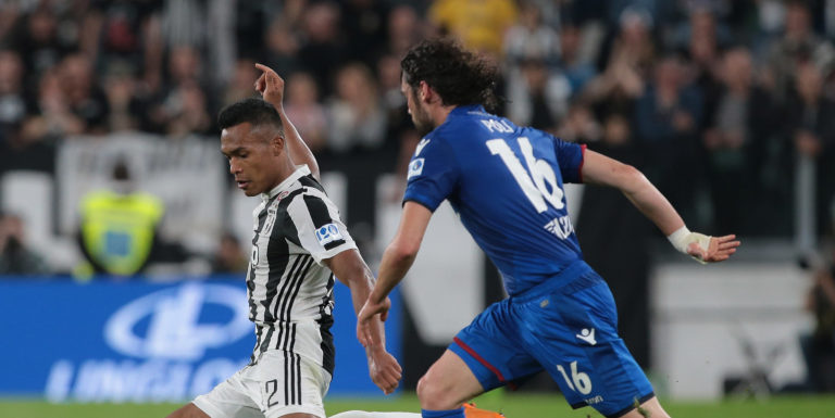 United come to decision over pursuit of Alex Sandro