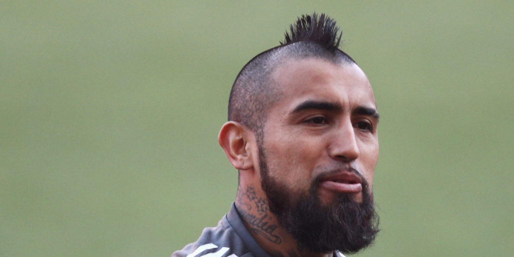 United linked with Chilean midfielder Arturo Vidal