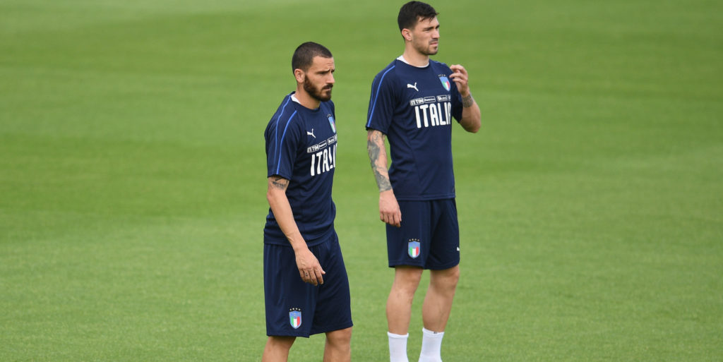 Man Utd face competition from PSG for AC Milan duo