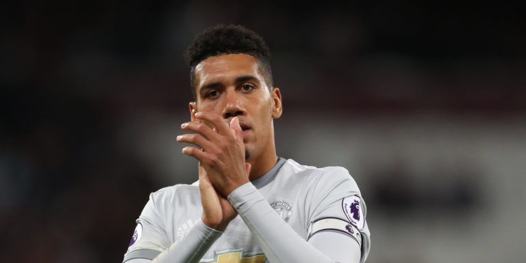 Everton willing to sign Smalling or Lindelof