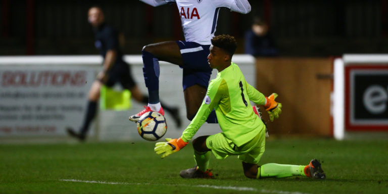 Manchester United eyeing move for Trott