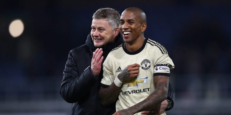 Opinion: Young situation proves cracks at United
