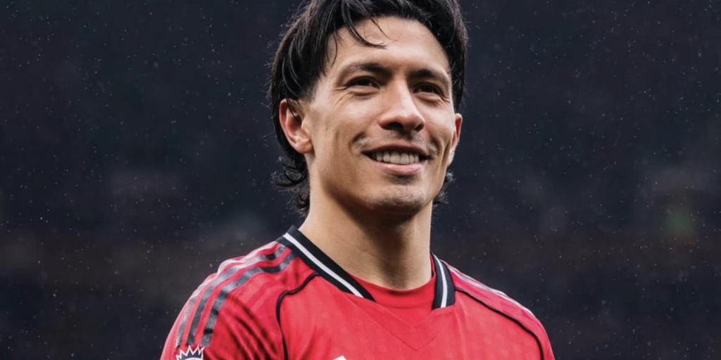 Lisandro Martinez, Manchester United