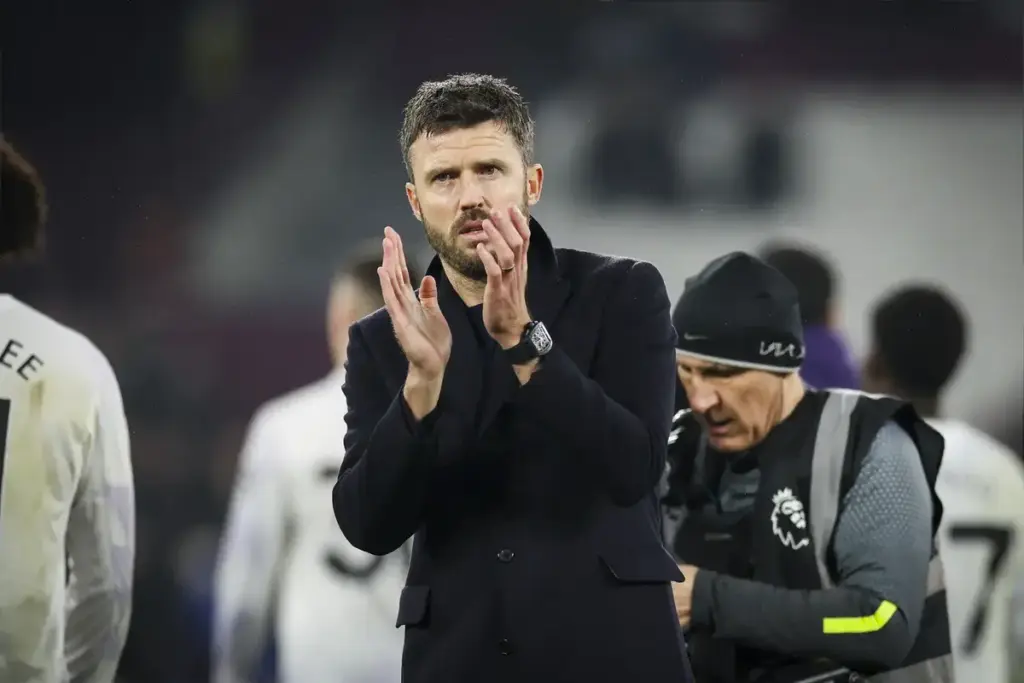 Ex-Manchester United star tells INEOS to keep Michael Carrick in charge