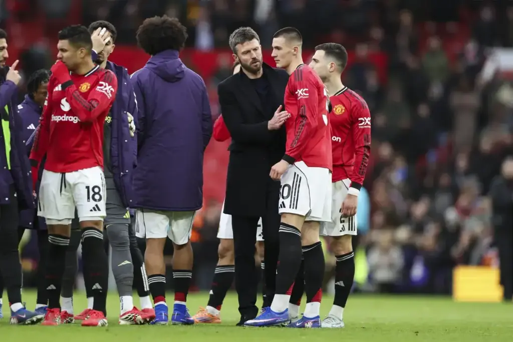 Manchester United 3-1 Aston Villa: Carrick thrilled with response after Newcastle loss