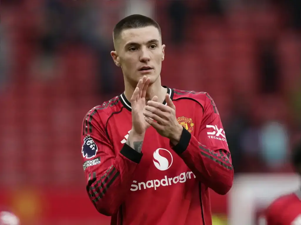 Manchester United: Five Sesko Backup Strikers Who Must Be Targeted
