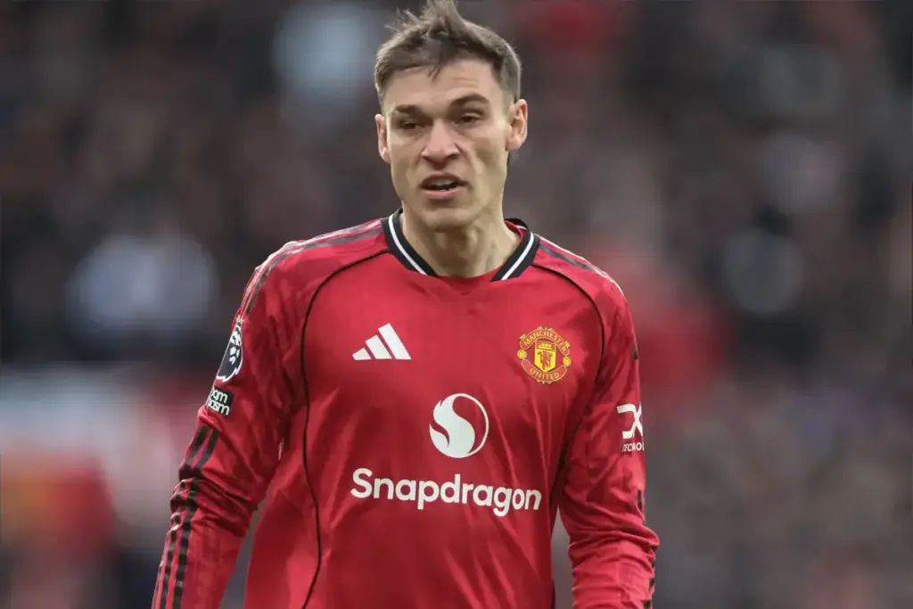 Manchester United News Today: Zirkzee and Ugarte set to leave