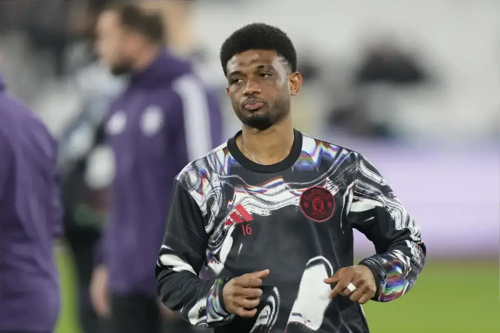 Manchester United vs Crystal Palace: Fans fear for Amad after seeing Carrick XI