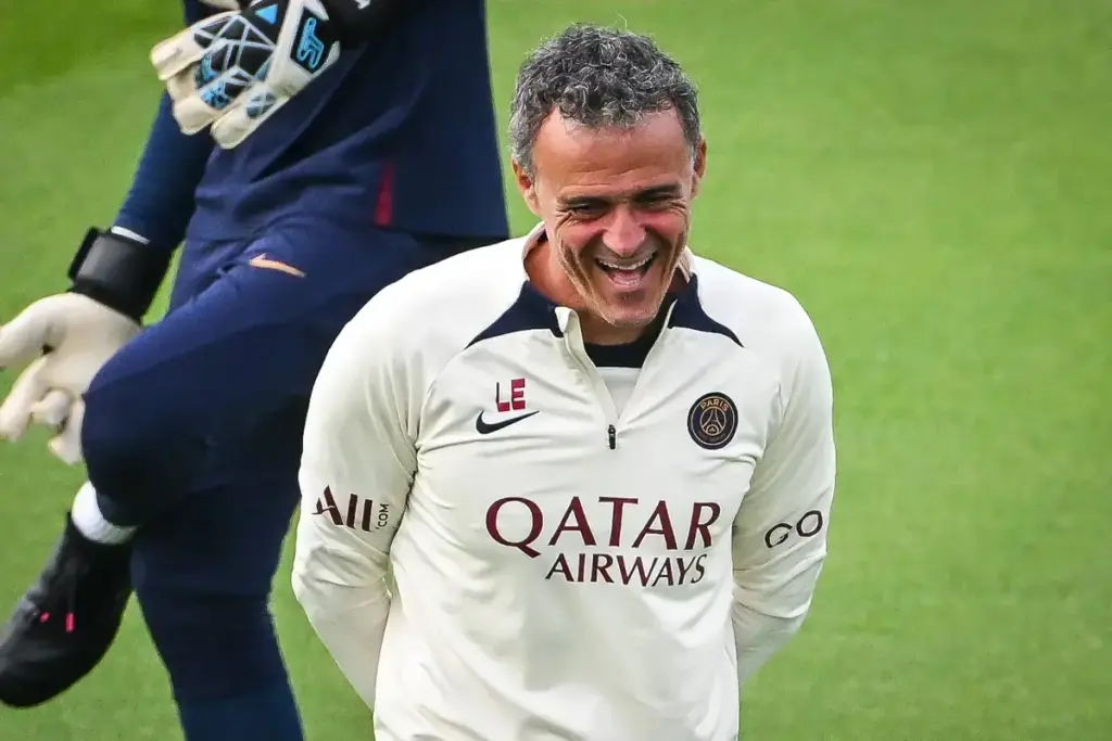 Fabrizio Romano makes big Luis Enrique-Man United claim