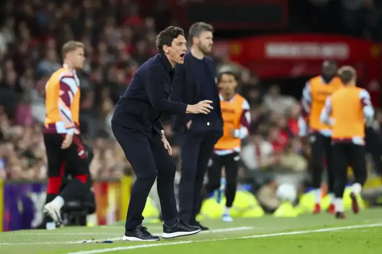 Manchester United 2-1 Brentford: Keith Andrews gives bitter response to defeat