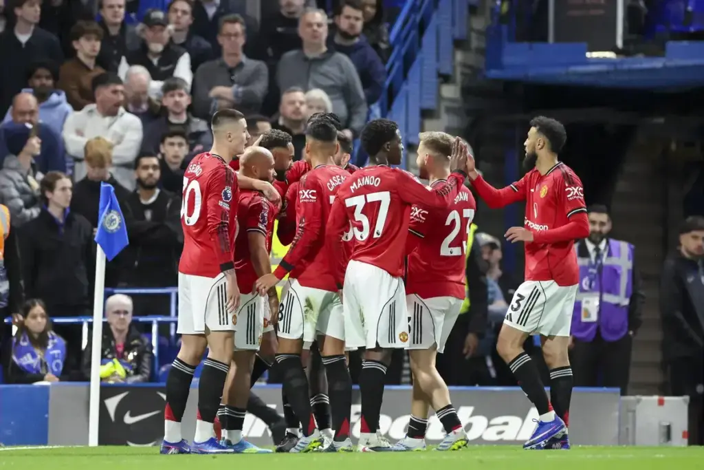 Chelsea 0-1 Manchester United: Fans Hail ‘Class’ Reds Star – ‘What a Player’