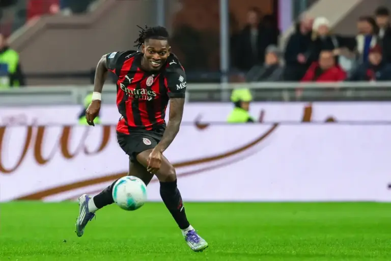 Manchester United Want to Beat Liverpool and Man City to Serie A Superstar