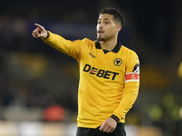 Manchester United eye Joao Gomes but he’s not the answer