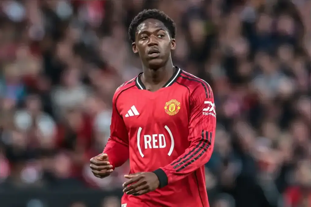 Manchester United News Today: Mainoo Contract, Iraola Interest, Mount Claim