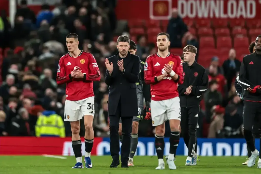 Manchester United News Today: Chelsea Clash, FA Youth Cup Triumph, Yoro Injury