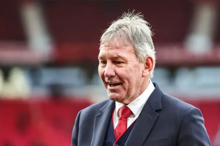 Man United Icon Bryan Robson Highlights Four ‘great’ Michael Carrick Decisions