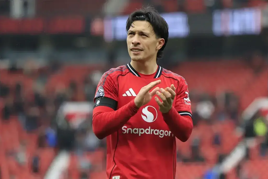 Manchester United: Martinez and Dorgu Injury Update amid Dublin Training Trip