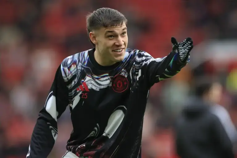 Manchester United Flop Manuel Ugarte Given Two Options
