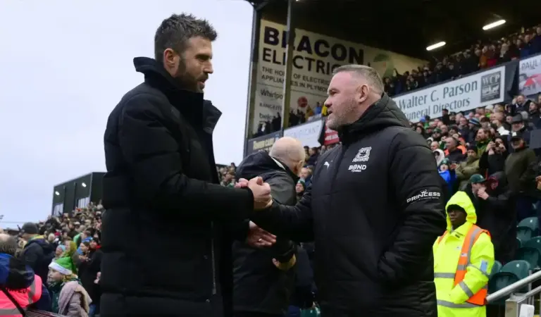 Man Utd fans will love what Carrick told Rooney about winning the Premier League