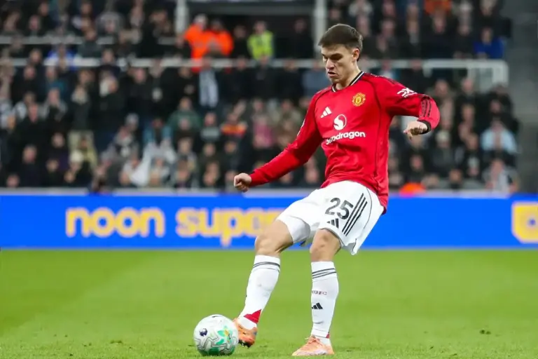 Why Manchester United Want to Offload Manuel Ugarte