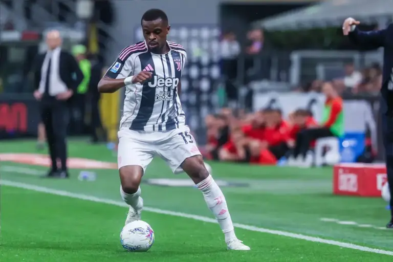 Man Utd ‘Step Up’ Interest in €40m Serie A Defender