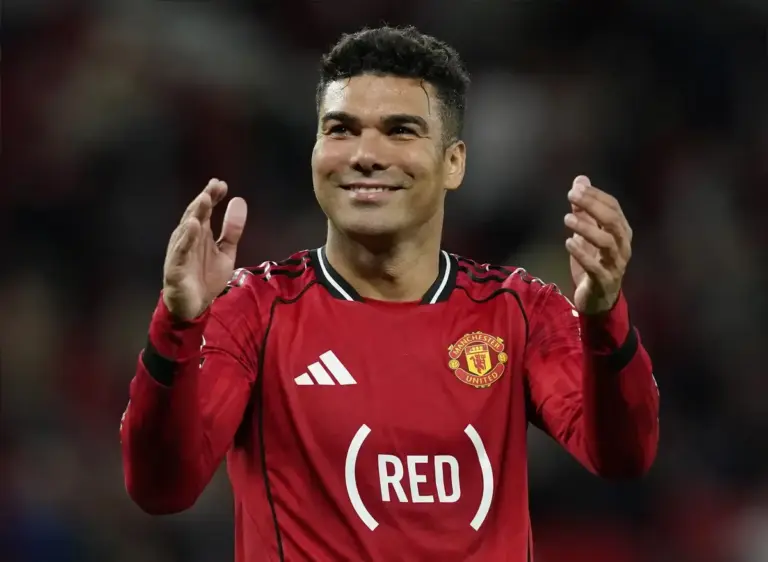 Manchester United star Casemiro Prepares for Liverpool Clash by Winning Award