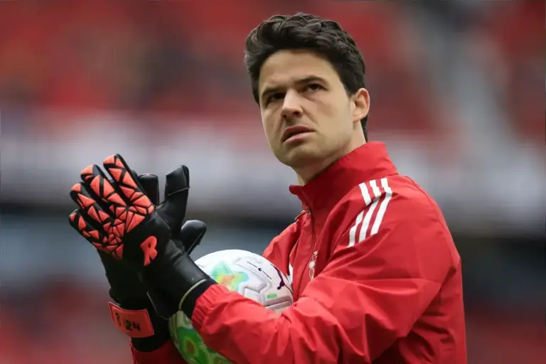 Van der Sar just said what all Man Utd fans think about Lammens